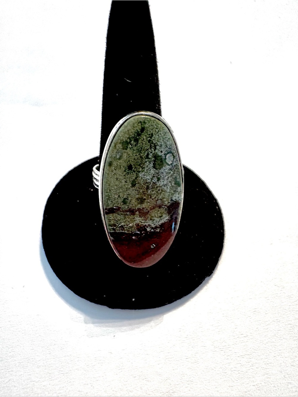 Beautiful, 1 1/4 inch,  925  marked, Dragon Blood Jasper ring size 9